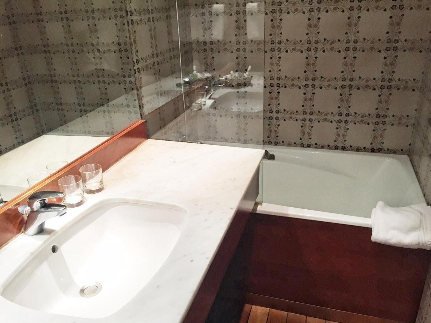 Hotel & Restaurants - Maison Chabran Pont-de-l'Isere Ngoại thất bức ảnh