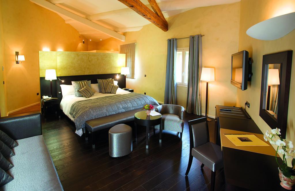 Hotel & Restaurants - Maison Chabran Pont-de-l'Isere Ngoại thất bức ảnh